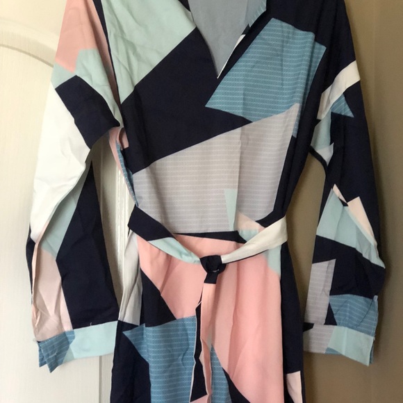 Dress - Picture 2 of 2